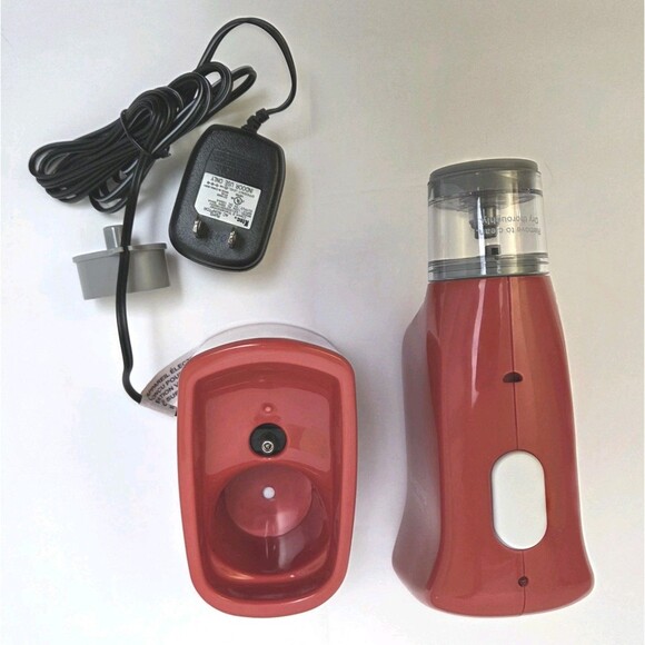 FoodSaver Vacuum Sealer FreshSaver Handheld Rechargeable Sealing Device Red - Picture 7 of 7